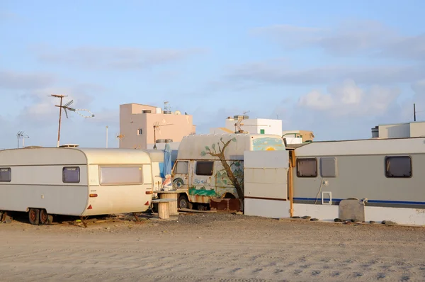 Trailer park op Canarische eiland fuerteventura, Spanje — Stockfoto