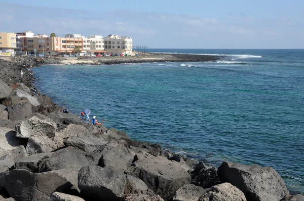 Atlantikküste in der Nähe der Stadt Corralejo, Kanarische Insel Fuerteventura, Spanien — Stockfoto