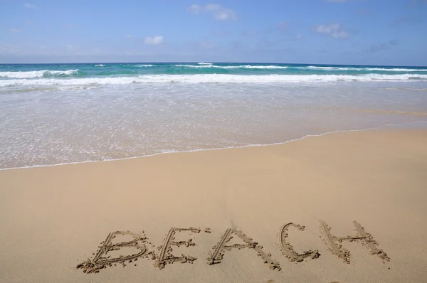 Bela praia tropical na Ilha Canária Fuerteventura, Espanha — Fotografia de Stock
