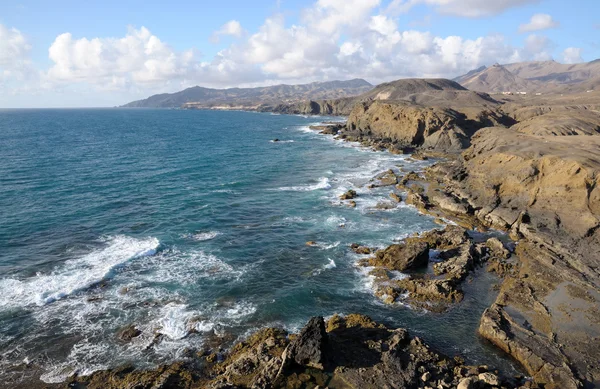 Wybrzeże Atlantyku w pobliżu la pared. Wyspy Kanaryjskie fuerteventura, Hiszpania — Zdjęcie stockowe