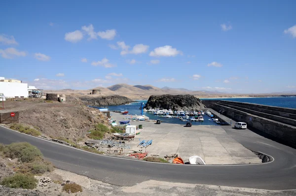 Rybářský přístav el cotillo. Fuerteventura, Španělsko — Stock fotografie