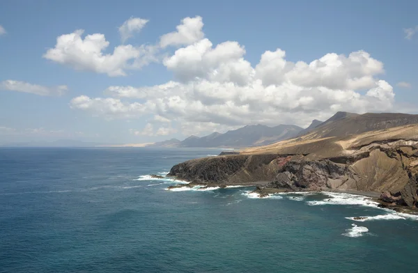 Felsige Westküste der kanarischen Insel Fuerteventura, Spanien — Stockfoto