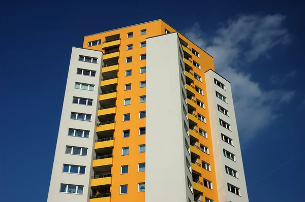 도시에 있는 아파트 건물 — 스톡 사진