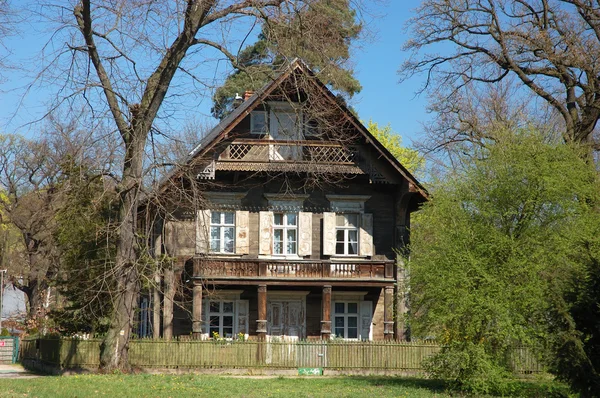 Ξύλινο σπίτι στην η ρωσική αποικία alexandrowka, Γερμανία Πότσνταμ — Φωτογραφία Αρχείου