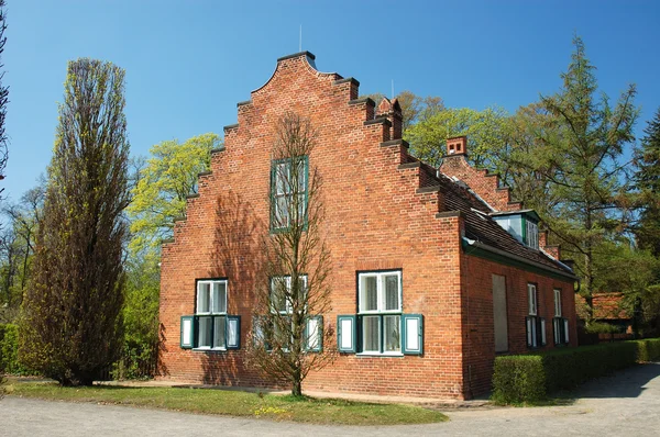 Nederlandse bakstenen huis — Stockfoto