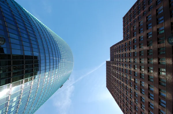 Futuristische hochhäuser in berlin, deutschland — Stockfoto
