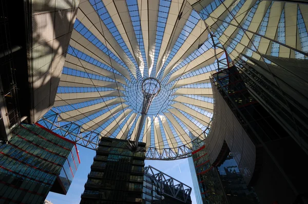 Futurisztikus tető, a sony Center, Berlin — Stock Fotó