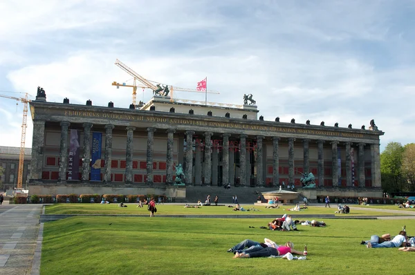 Der lustgarten und das alte museum in berlin — Stockfoto
