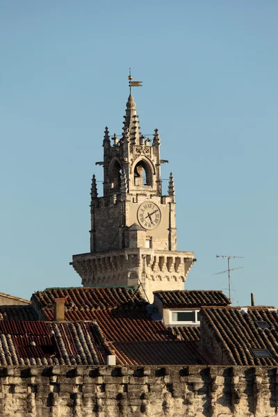 Toren van de kathedraal in avignon, Frankrijk — Stockfoto