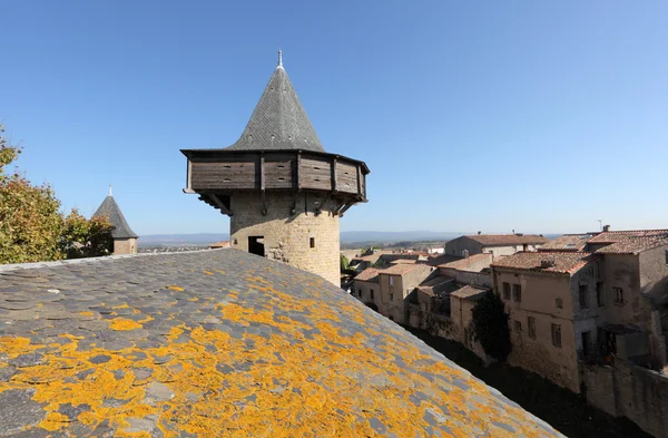 Carcassonnen keskiaikaisen kaupungin linnoitettu muuri Ranskassa — kuvapankkivalokuva