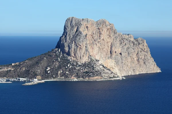 La famosa roca Penon de Ifach en Calpe, España — Foto de Stock