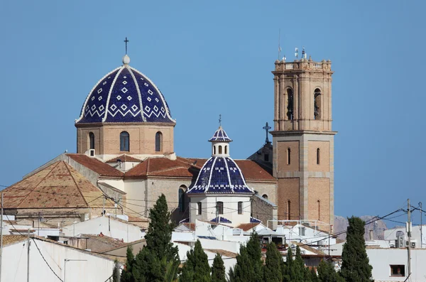 Catedral da cidade mediterrânea Altea, Espanha — Fotografia de Stock