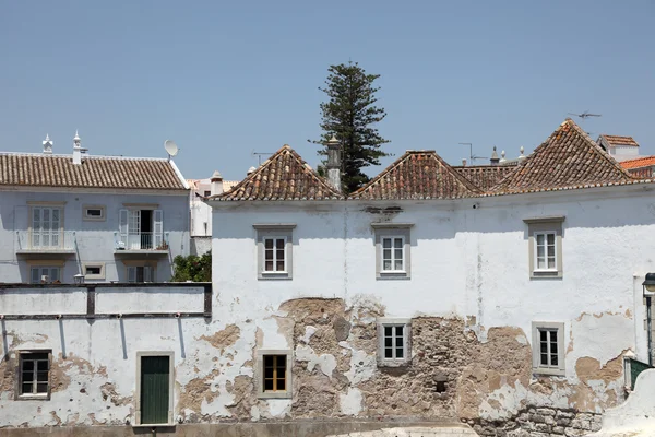 Casas en el casco antiguo de Tavira, Algarve Portugal — Foto de Stock