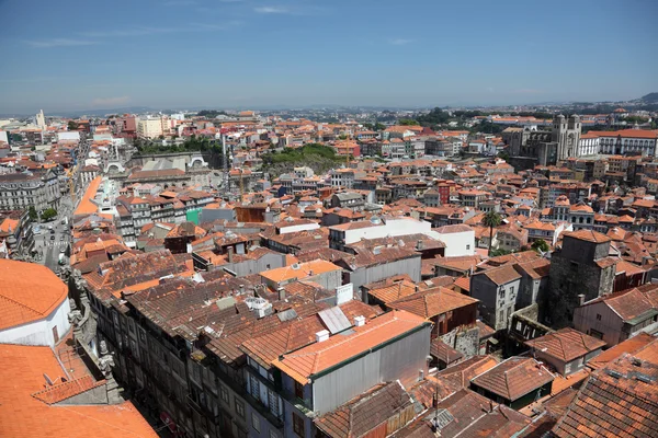 Luchtfoto uitzicht over de oude stad van porto, portugal — Stockfoto
