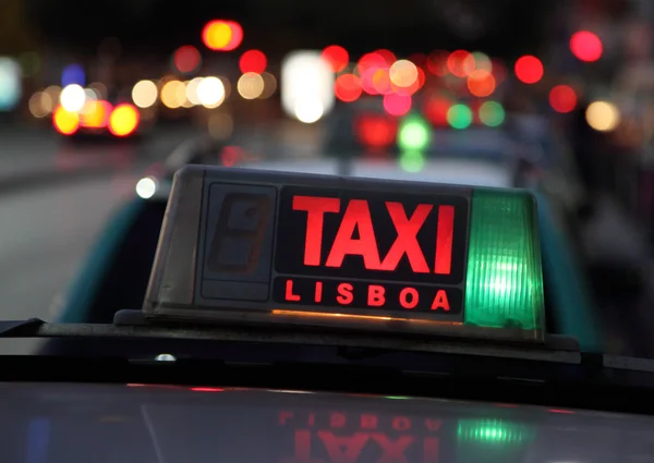 リスボン タクシー — ストック写真