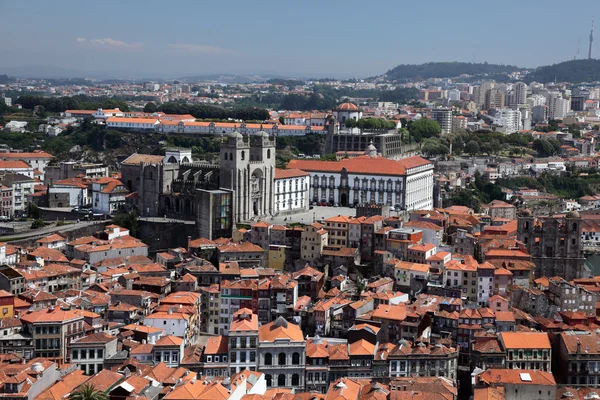 Flygfoto över oporto, portugal — Stockfoto
