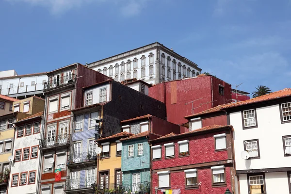 Oude gebouwen in de stad porto, portugal — Stockfoto