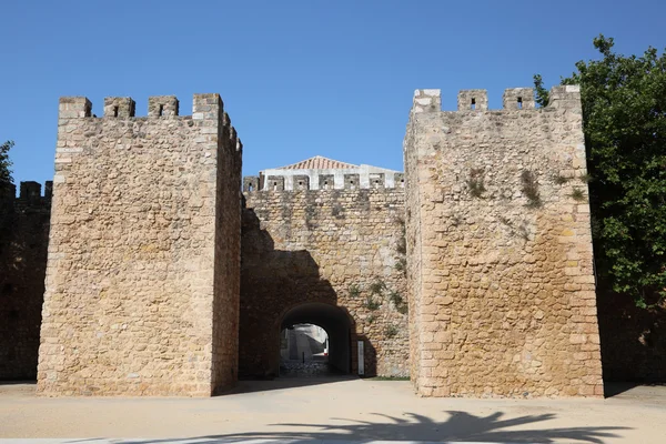 Porten till den gamla staden lagos, portugal — Stockfoto