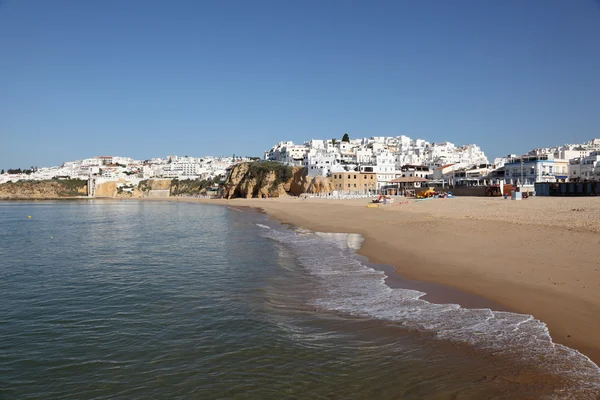 Пляж Албуфейра в Алгарве, Португалия — стоковое фото