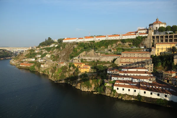 Pohled přes serra dělat pilar klášter v porto, Portugalsko — Stock fotografie