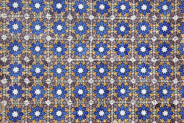 Perinteinen portugalilainen mosaiikki - Azulejos - käytetään talon koristeluun Por — kuvapankkivalokuva