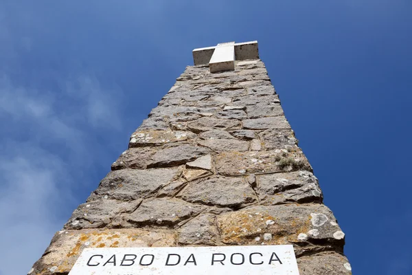 Маяк Кабо-да-Рока на Атлантическом побережье Португалии — стоковое фото
