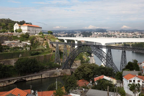 Maria pia en sao joao bruggen in porto, portugal — Stockfoto