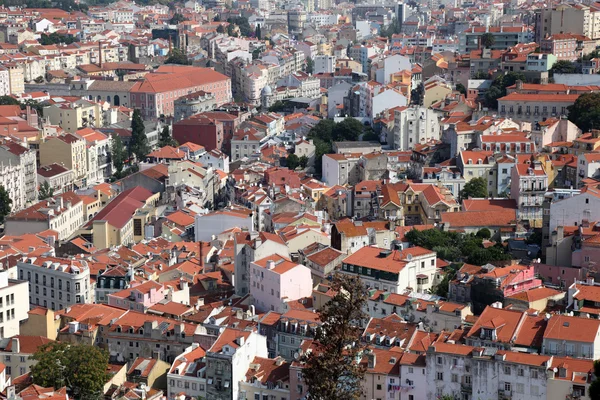 Uitzicht over de oude stad van Lissabon, portugal — Stockfoto