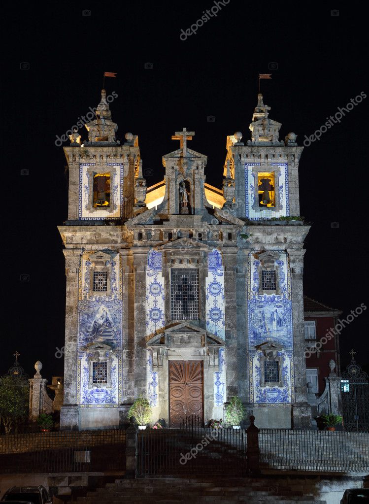 Santo Ildefonso Church illuminated at night, Oporto Portugal Stock Photo by  ©philipus 7575967