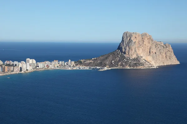Utsikt över Medelhavet resort calpe, costa blanca, Spanien — Stockfoto