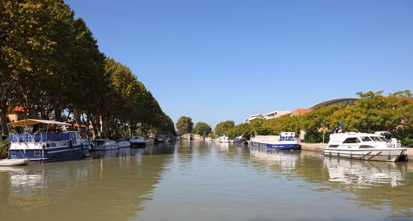 Canal du Midi em Beziers, sul da França — Fotografia de Stock