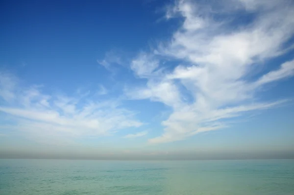 Zee in dubai, Verenigde Arabische Emiraten — Stockfoto