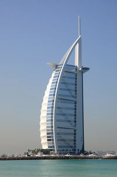 Hotel Burj Al Arab in Dubai voor actieprijzen — Stockfoto