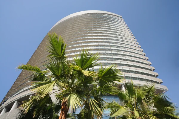 Moderno edificio nella città di Dubai — Foto Stock