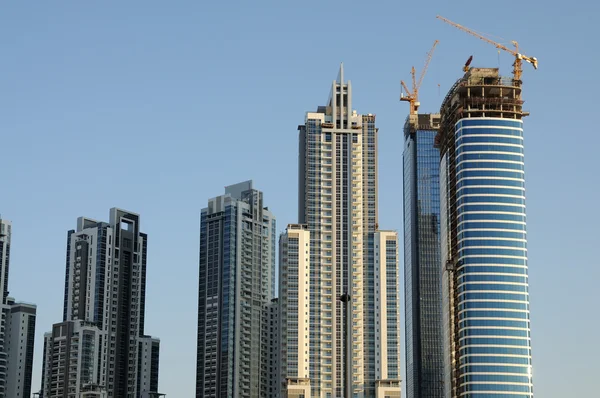 Gökdelenler, Dubai'deki Şeyh zayed yolu — Stok fotoğraf