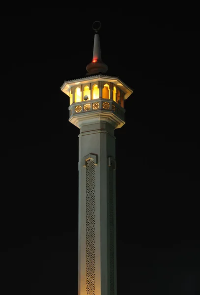 Мінарет мечеті в Дубаї, ОАЕ — стокове фото
