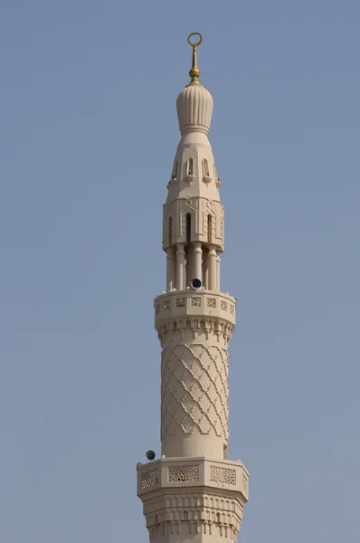 Minaret meczetu jumeirah w Dubaju — Zdjęcie stockowe