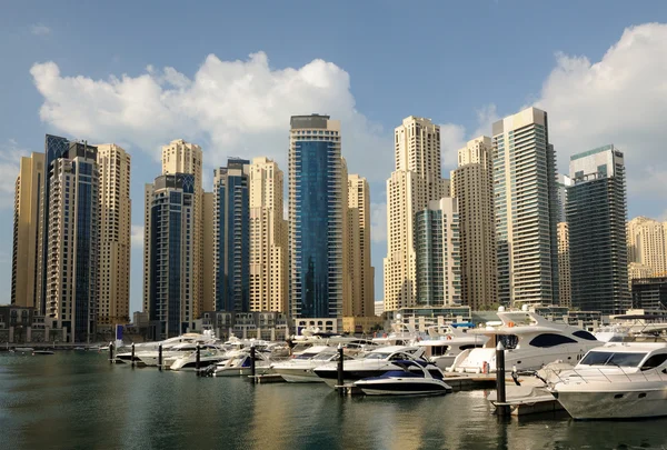 Dubai marina, Emirados Árabes Unidos — Fotografia de Stock