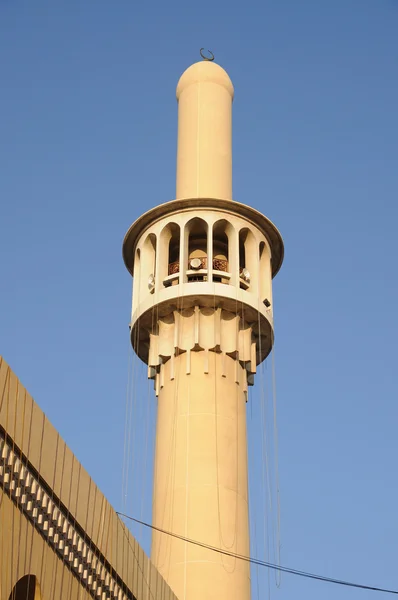 Minaret egy mecset, Dubai, Egyesült arab Emírségek — Stock Fotó
