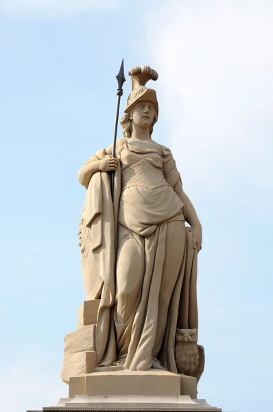 Άγαλμα στην παλιά γέφυρα στη Χαϊδελβέργη, Γερμανία — Φωτογραφία Αρχείου