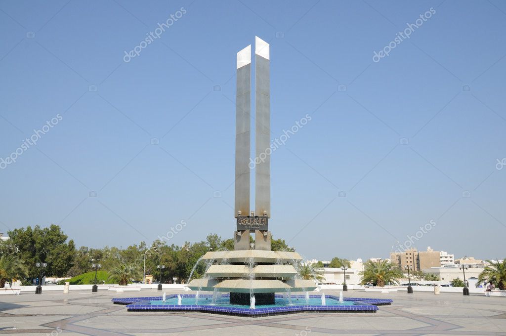 Guerre énergétique : Des Ley Lines et obélisques au centre énergétique du Monde…La Kaaba Depositphotos_7673825-stock-photo-obelisk-in-dubai-united-arab