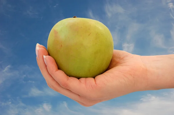 Hand with Apple — Stock Photo, Image