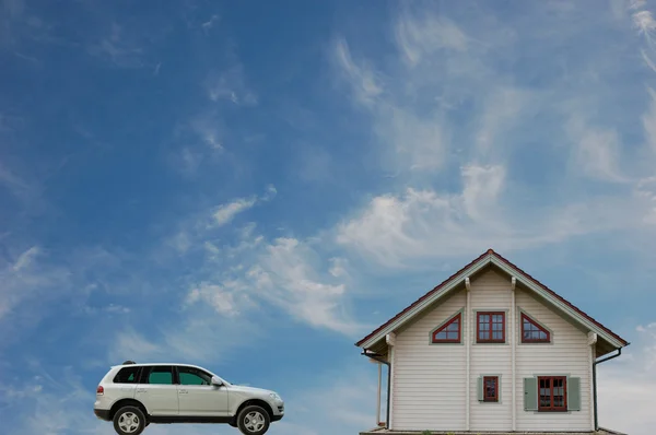 Nueva casa y coche — Foto de Stock