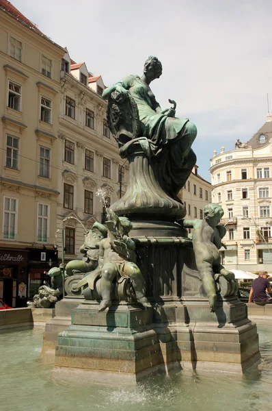 Fuente del trueno en Viena, Austria — Foto de Stock