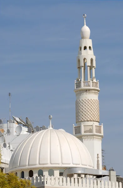 Mesquita Branca em Dubai, Emirados Árabes Unidos — Fotografia de Stock