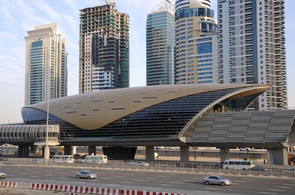 Метро в Дубае — стоковое фото