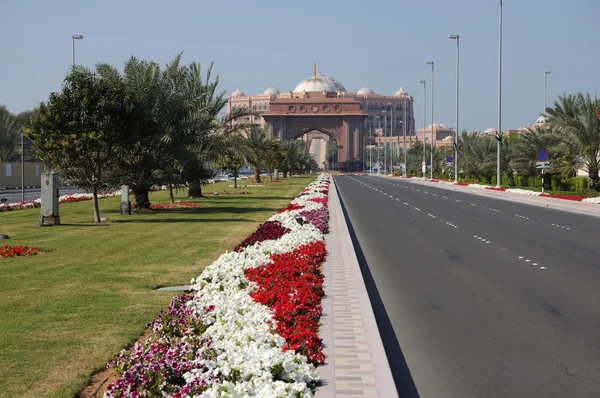 El Palacio de los Emiratos en Abu Dhabi — Foto de Stock