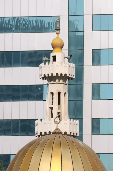 アラブ首長国連邦のアブダビにあるモスク — ストック写真