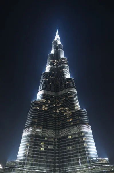 Hoogste wolkenkrabber in de wereld - Burj Dubai (Burj Khalifa) 's nachts. Dubai — Stockfoto
