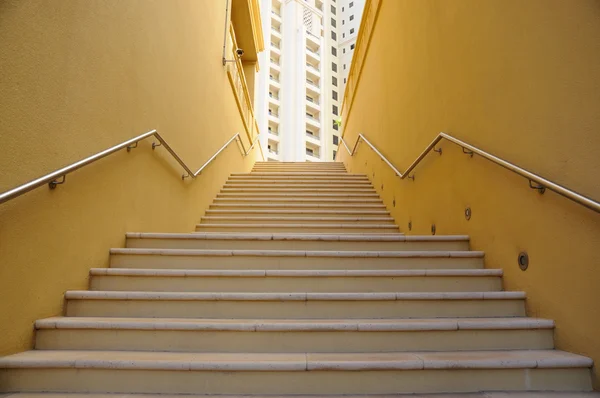 ドバイでの階段 — ストック写真
